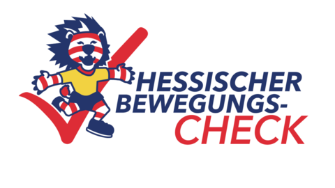 Logo des Hessischen Bewegungschecks Logo des Hessischen Bewegungschecks in Blau rot mit einem Häkchen (Check) über das ein Löwe drüber hüpft. Der Löwe steht auf den Hinterpfoten und hat die Arme weit ausgebreitet. Er lacht und trägt ein gelbes T-shirt