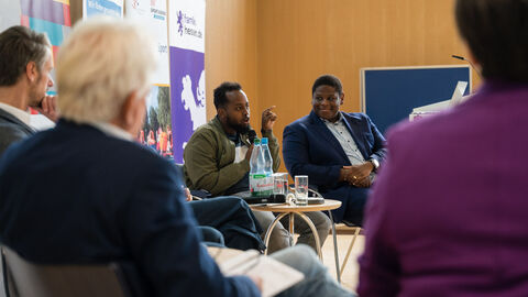 Fishbowl-Diskussion: Gemeinsam stark? Vielfalt im Sport als Motor für sozialen Zusammenhalt und Teilhabe