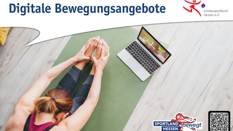 Bild zu digitalen Gesundheitswoche des lsb h. Aus der Vogelperspektive ist eine Frau in Sportkleidung zu sehen, wie sie auf ihrer Yogamatte eine Dehnübung macht und sich dabei nach vorne lehnt. Unten rechts ist das Logo des Landesprogramms SPORTLAND HESSEN bewegt zu sehen.