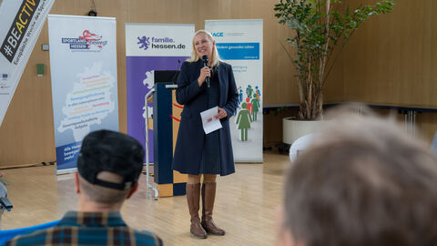 Grußwort von der Sport- und Gesundheitsministerin Diana Stolz vom Ministerium für Familie, Senioren, Sport, Gesundheit und Pflege (HMFG)